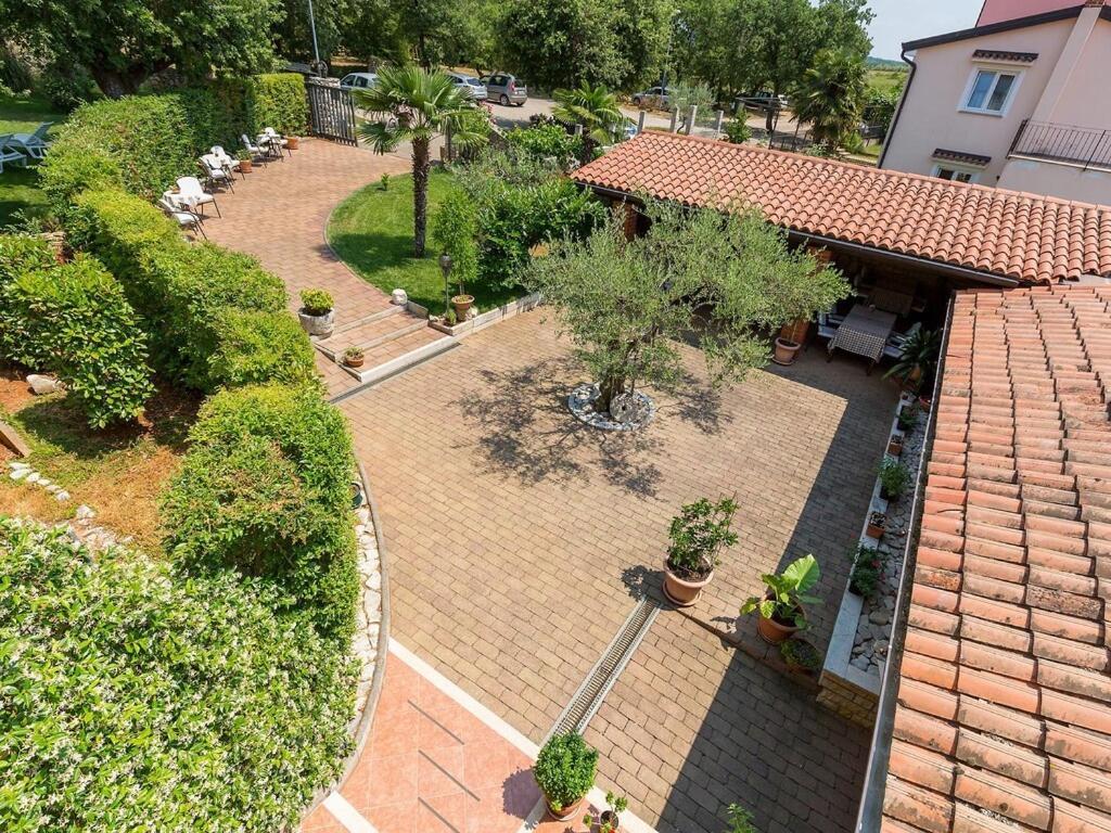 Bed And Breakfast Kolo Adults Only Bužinija 외부 사진
