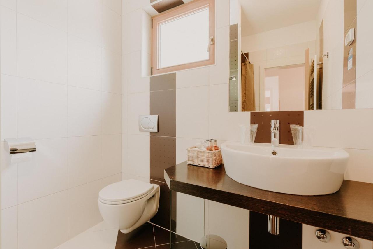 Bed And Breakfast Kolo Adults Only Bužinija 외부 사진
