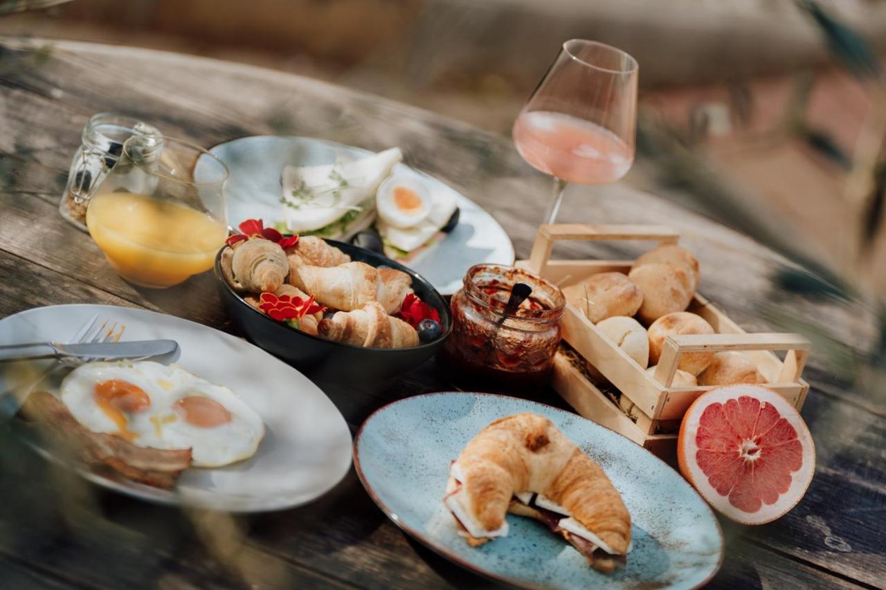 Bed And Breakfast Kolo Adults Only Bužinija 외부 사진