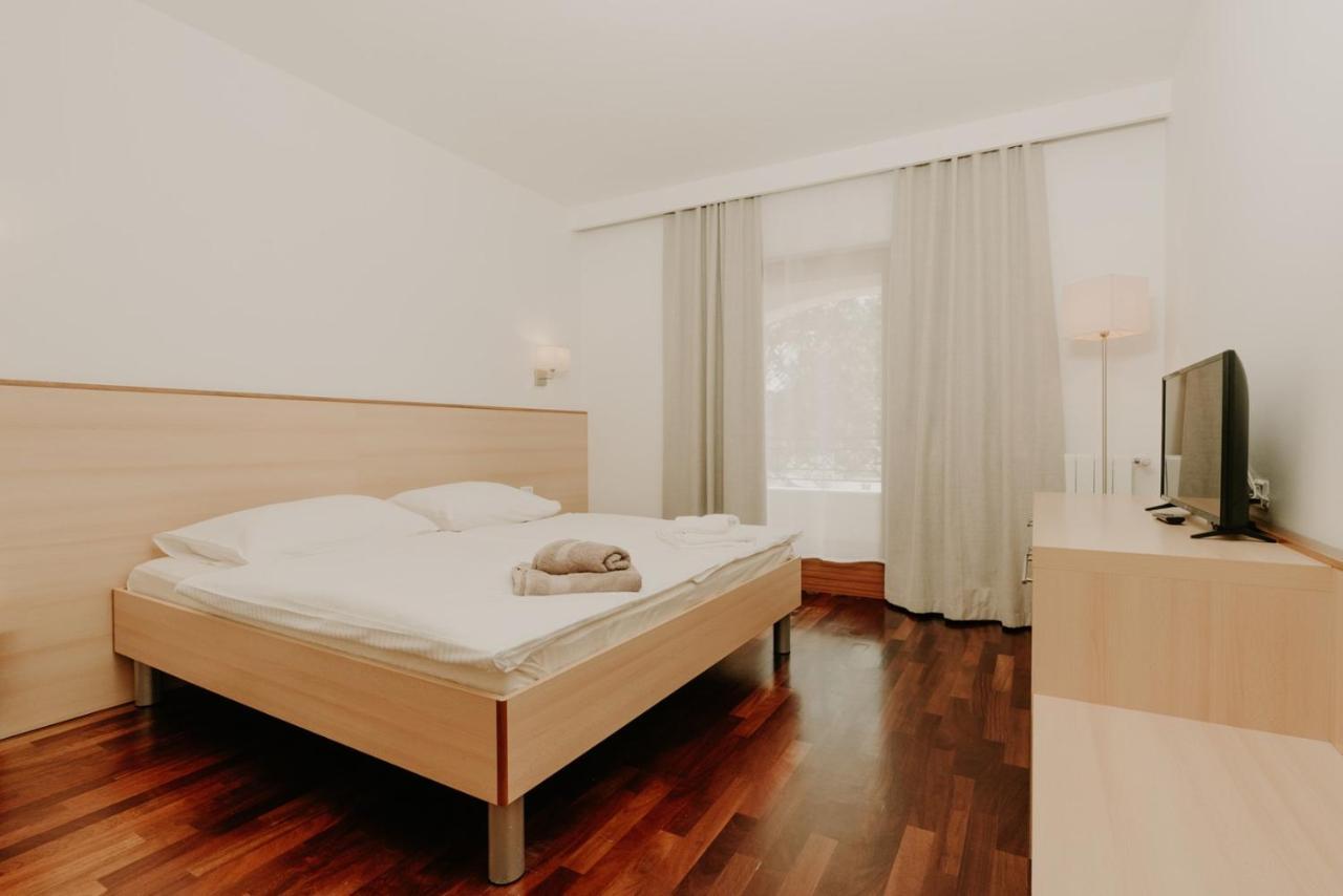 Bed And Breakfast Kolo Adults Only Bužinija 외부 사진
